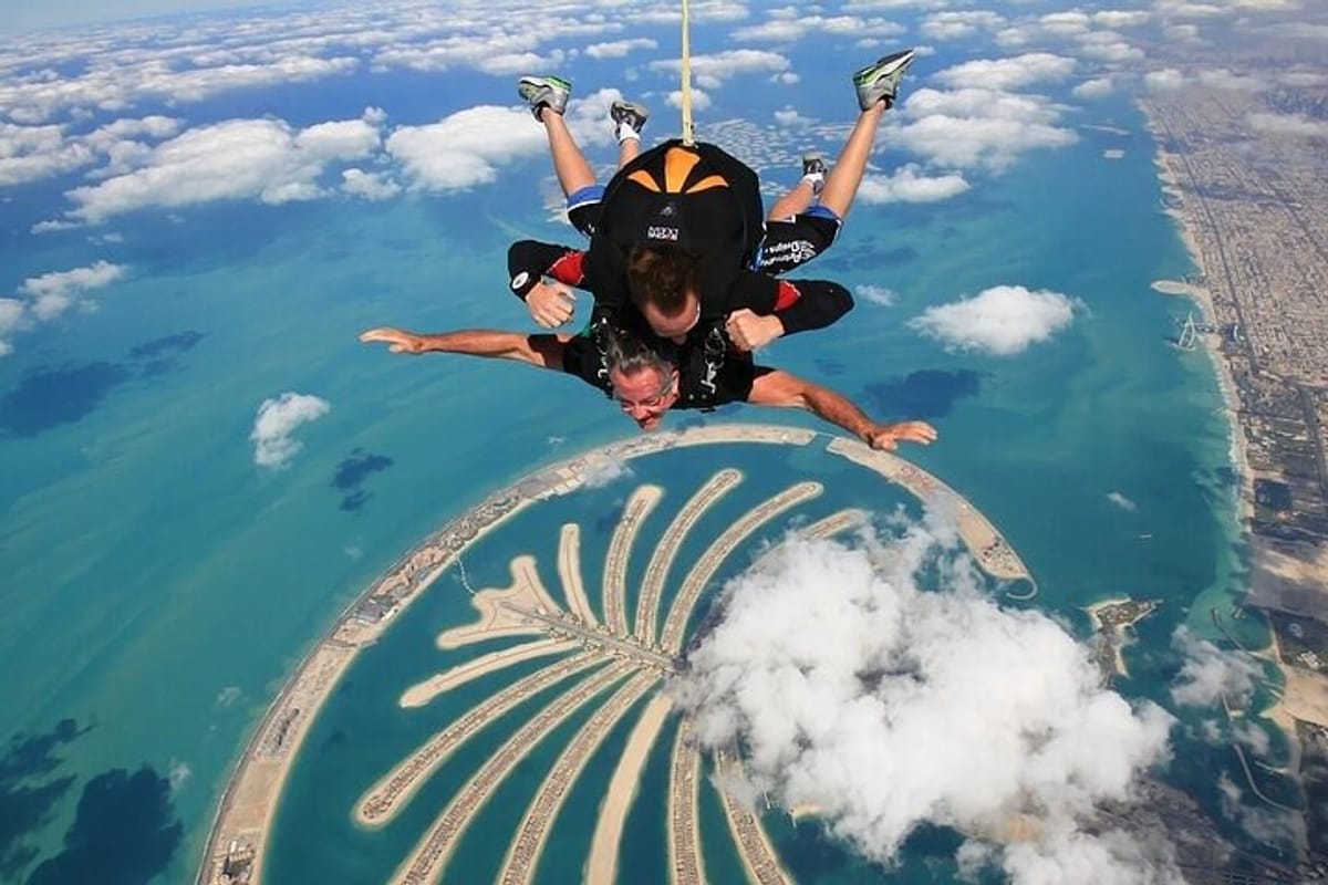 dubai-skydive-tandem-over-the-palm-with-optional-transfers_1